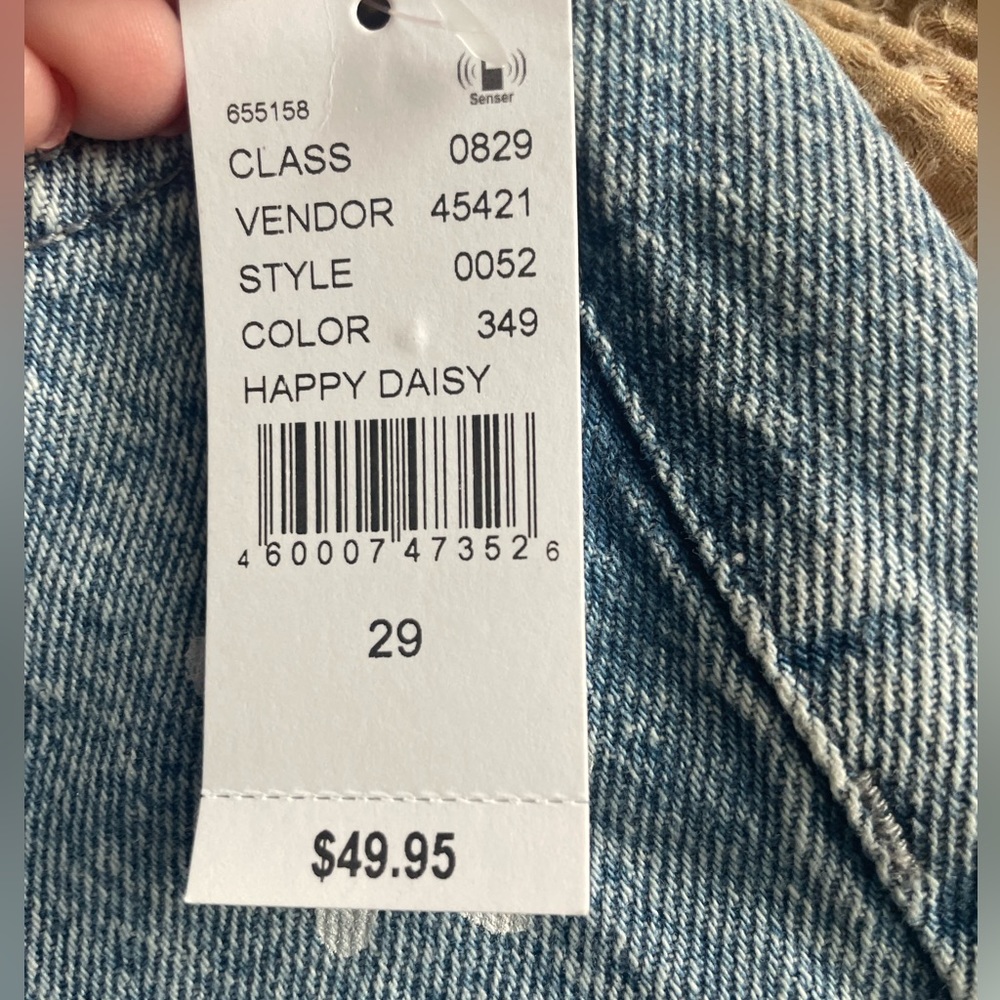 PacSun High Waisted Daisy Shorts - Picture 2 of 4